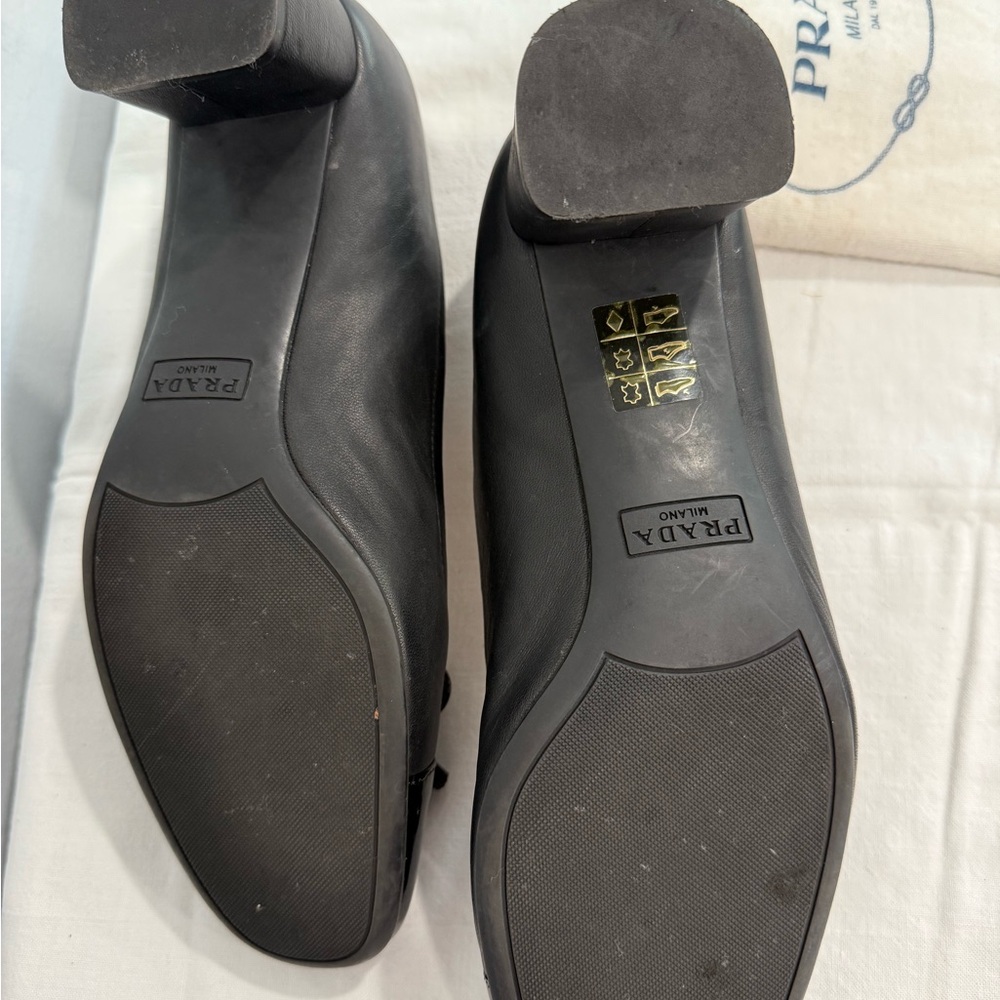 Prada Black Leather Flats with Bow Detail - Picture 7 of 7